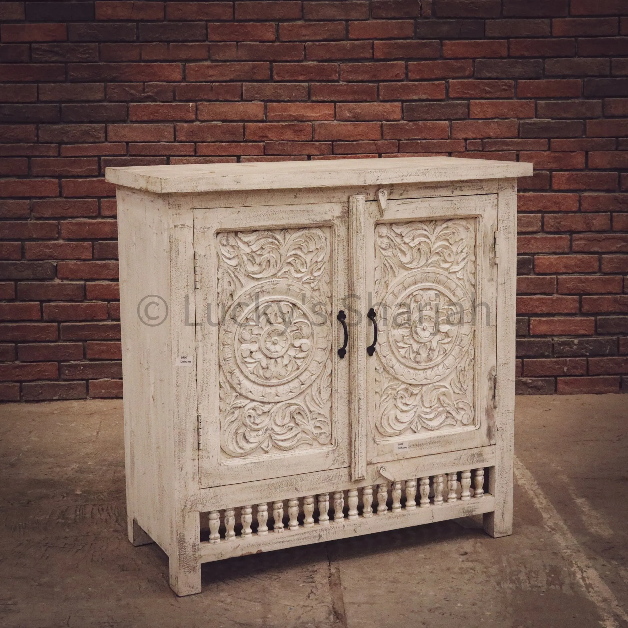 Carved 2 door Sideboard