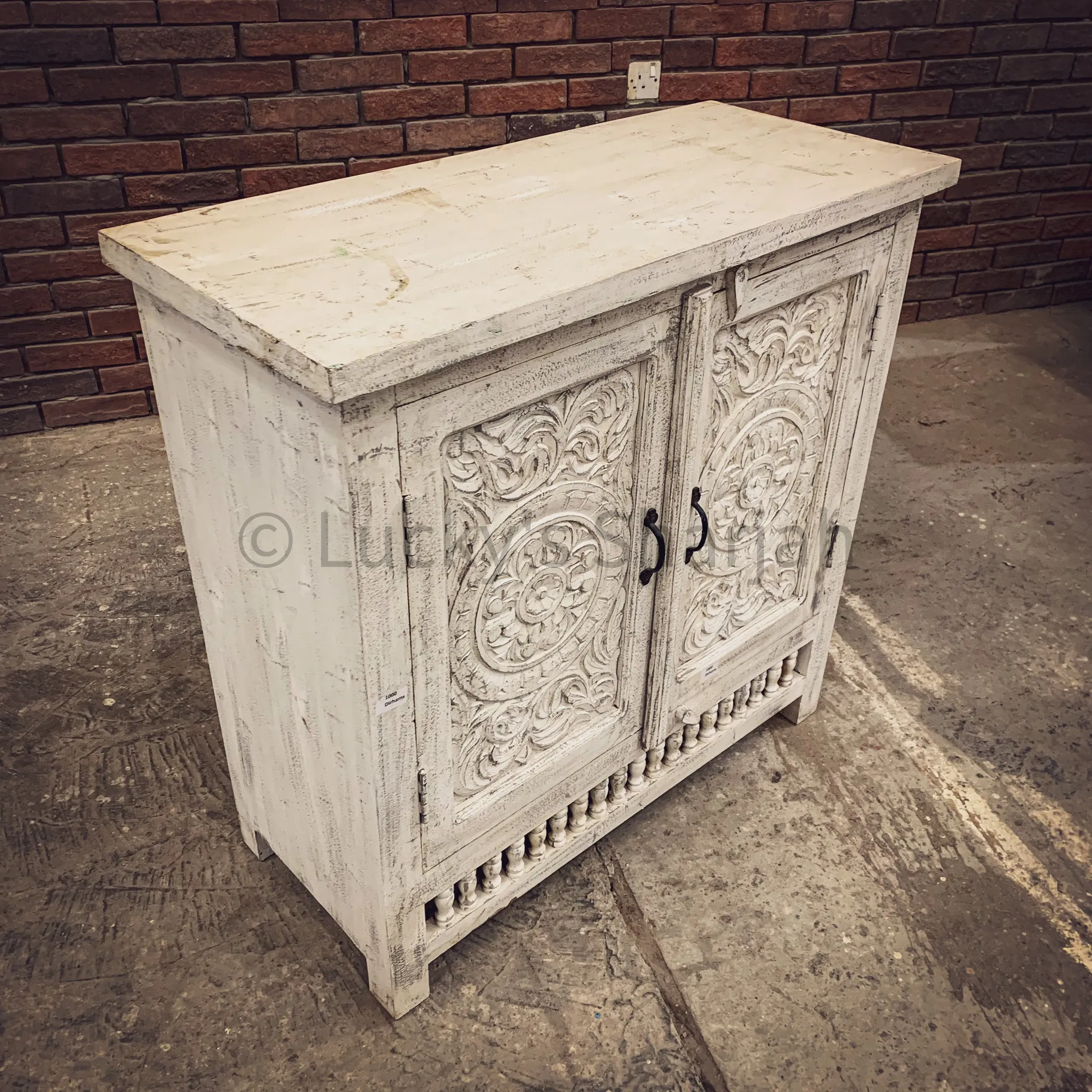 Carved 2 door Sideboard