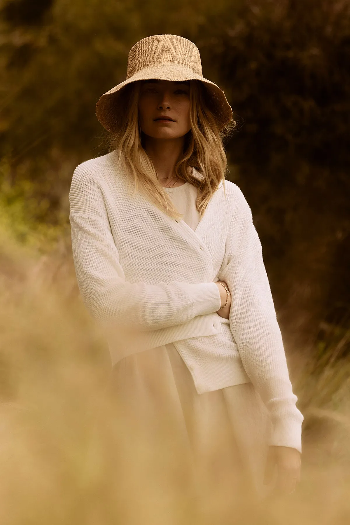 CHIC CROCHET BUCKET HAT