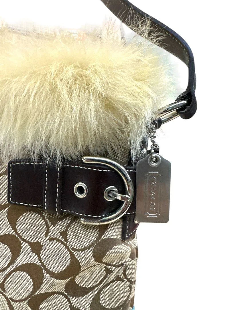 Coach Fur Trim Signature Bag (H23 x L21 cm)