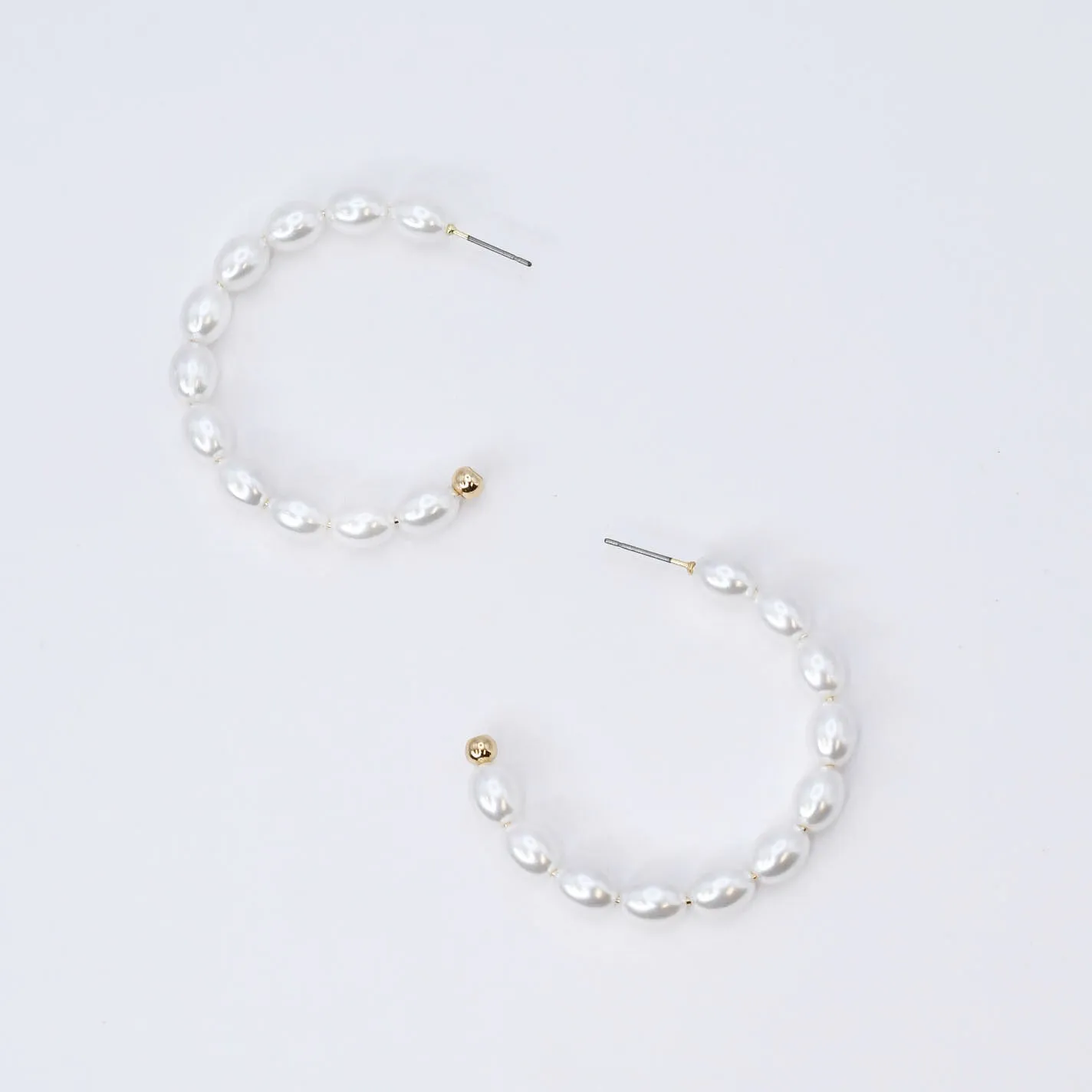 Pearl Chic Hoop Earring