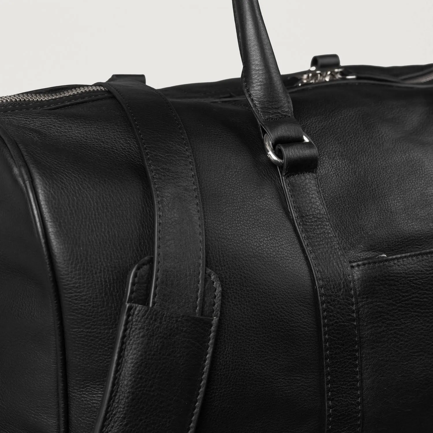 The Darrio Black Leather Duffle Bag